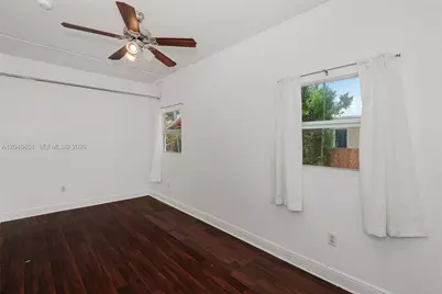 259 NE 111th St, Miami, FL 33161 - Photo 15
