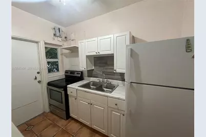 259 NE 111th St, Miami, FL 33161 - Photo 31