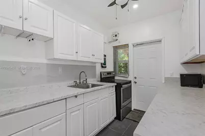 259 NE 111th St, Miami, FL 33161 - Photo 7