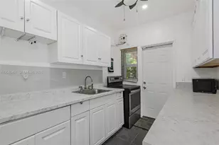 259 NE 111th St, Miami, FL 33161 - Photo 7