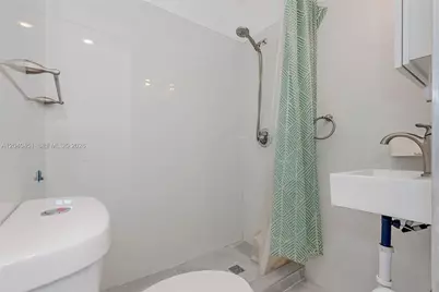 259 NE 111th St, Miami, FL 33161 - Photo 17