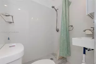 259 NE 111th St, Miami, FL 33161 - Photo 17