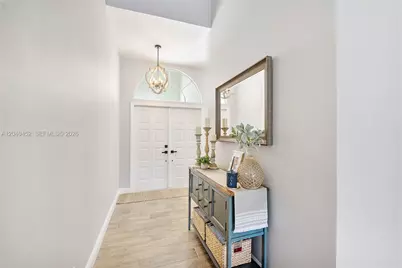 124 Preserve Dr, Royal Palm Beach, FL 33411 - Photo 11