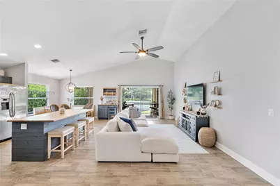 124 Preserve Dr, Royal Palm Beach, FL 33411 - Photo 15