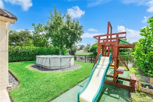 124 Preserve Dr, Royal Palm Beach, FL 33411 - Photo 47