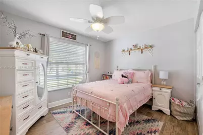 124 Preserve Dr, Royal Palm Beach, FL 33411 - Photo 41