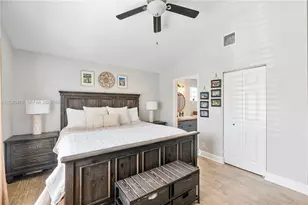 124 Preserve Dr, Royal Palm Beach, FL 33411 - Photo 35