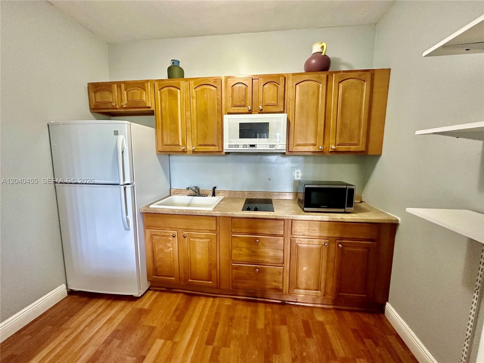 26 Diplomat Parkway #2368 - 26 Diplomat Parkway #2368, Hallandale Beach, FL 33009 Luxury Property | Jose Angel Pina
