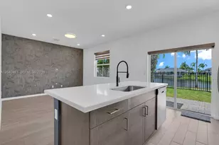805 SE 18th St, Homestead, FL 33034 - Photo 3