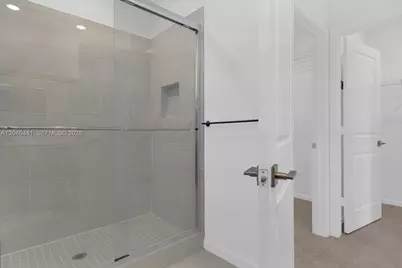 805 SE 18th St, Homestead, FL 33034 - Photo 11
