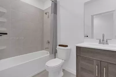 805 SE 18th St, Homestead, FL 33034 - Photo 13