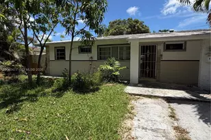 9110 SW 44th St, Miami, FL 33165 - Photo 3