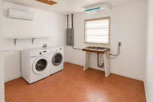 9110 SW 44th St, Miami, FL 33165 - Photo 17