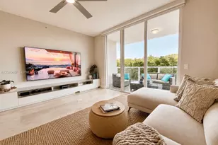 15051 Royal Oaks Ln, North Miami, FL 33181 - Photo 7