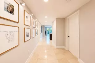 15051 Royal Oaks Ln, North Miami, FL 33181 - Photo 5