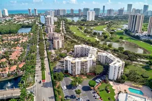 20500 W Country Club Dr, Aventura, FL 33180 - Photo 5