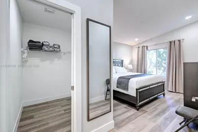 [Address not provided], Hollywood, FL 33019 - Photo 17