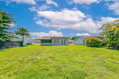 7006 NW 99th Way, Tamarac, FL 33321 - Photo 19