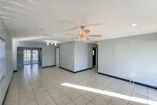 7006 NW 99th Way, Tamarac, FL 33321 - Photo 3