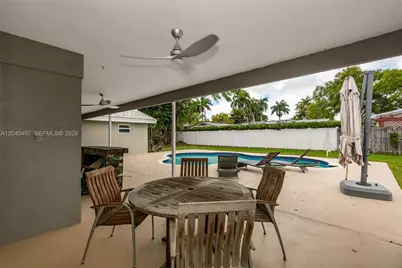 3900 N 43rd Ave, Hollywood, FL 33021 - Photo 33