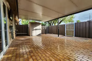 13412 SW 17th Terrace Cir S, Miami, FL 33175 - Photo 11
