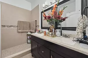 522 NE 20th Ave, Homestead, FL 33033 - Photo 13