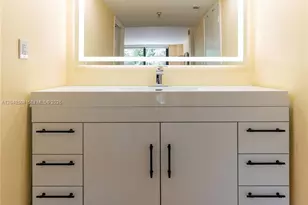 290 174th St, Sunny Isles Beach, FL 33160 - Photo 25