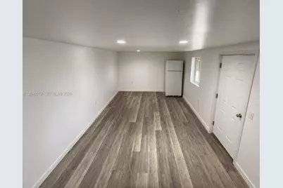 867 NW 109th St, Miami, FL 33168 - Photo 3