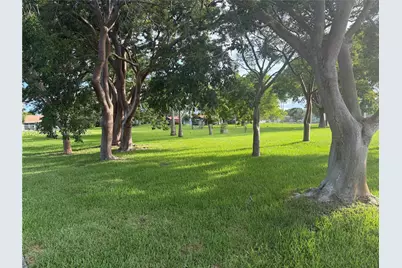 360 B Lakewood Cir E, Margate, FL 33063 - Photo 19