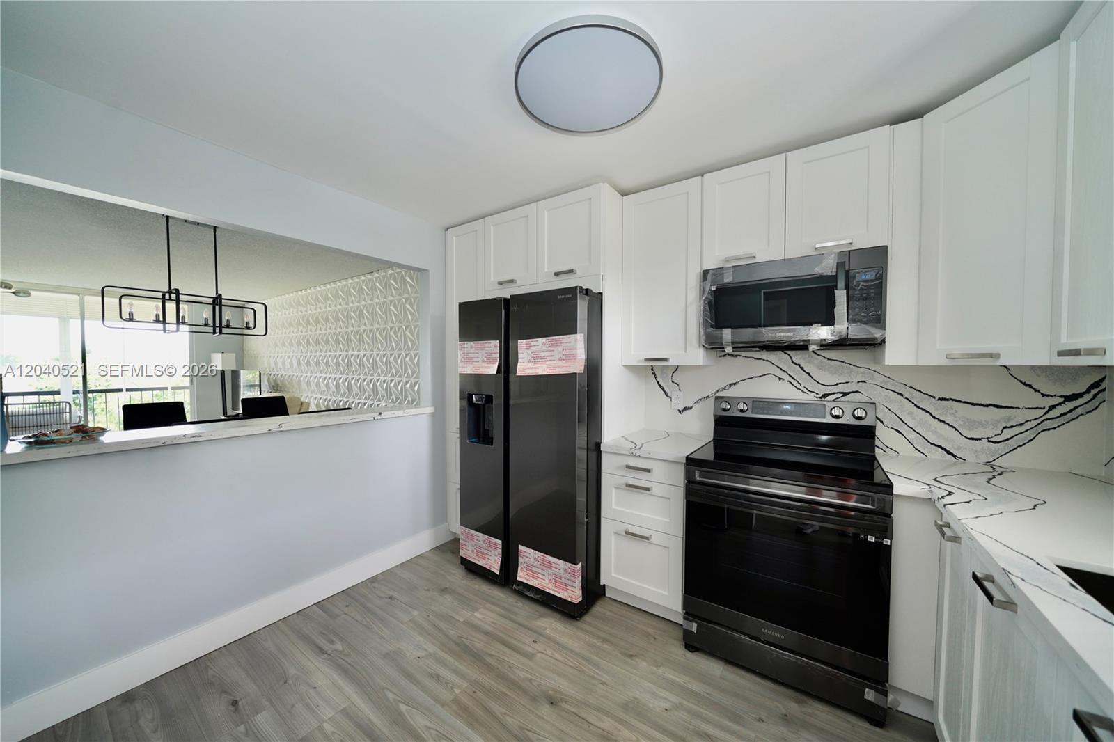 2541 Aragon Blvd #305 - 2541 Aragon Blvd #305, Sunrise, FL 33322 Luxury Property | Jose Angel Pina