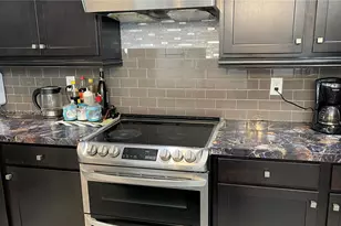 11618 SW 13th Ct, Pembroke Pines, FL 33025 - Photo 11