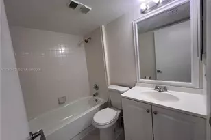 5661 Riverside Dr, Coral Springs, FL 33067 - Photo 23