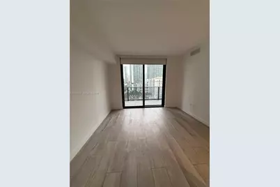 45 SW 9th St #1004, Miami, FL 33130 - Photo 7