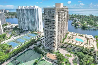 20191 E Country Club Dr #1805, Aventura, FL 33180 - Photo 1
