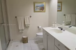 20191 E Country Club Dr, Aventura, FL 33180 - Photo 31