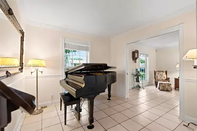 2760 NW 108th Ave, Sunrise, FL 33322 - Photo 9