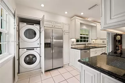 2760 NW 108th Ave, Sunrise, FL 33322 - Photo 17