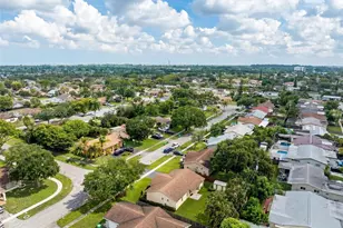 2760 NW 108th Ave, Sunrise, FL 33322 - Photo 33