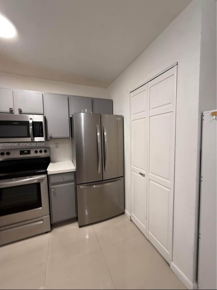 2198 NE 167th St #2198 - 2198 NE 167th St #2198, North Miami Beach, FL 33162 Luxury Property | Jose Angel Pina