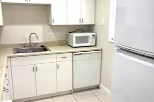 7785 SW 86th St, Miami, FL 33143 - Photo 9