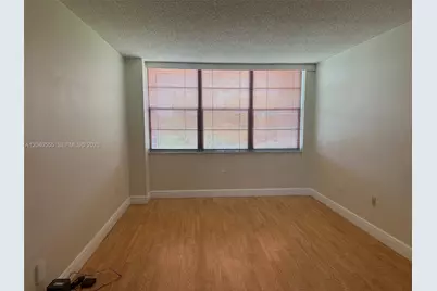 900 Saint Charles Pl #407, Pembroke Pines, FL 33026 - Photo 7