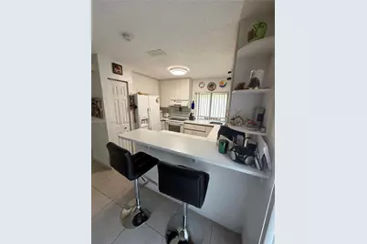 1335 Seagrape Cir, Weston, FL 33326 - Photo 13