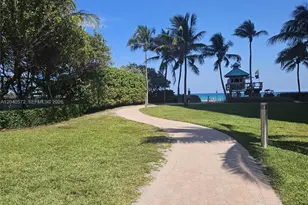 19201 Collins Ave, Sunny Isles Beach, FL 33160 - Photo 19