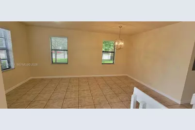 8872 W 35th Ct, Hialeah, FL 33018 - Photo 5