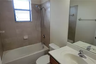 8872 W 35th Ct, Hialeah, FL 33018 - Photo 21