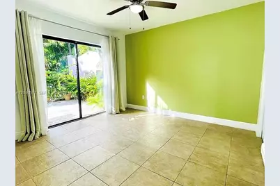 585 NE 66th St #3, Miami, FL 33138 - Photo 1
