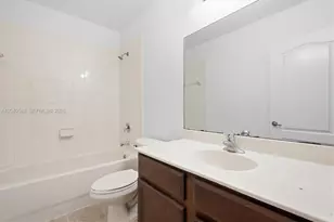 21207 NW 14th Pl, Miami Gardens, FL 33169 - Photo 11
