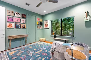 547 NE 59th St, Miami, FL 33137 - Photo 21