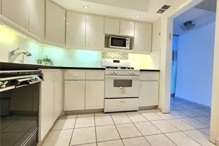 2030 S Ocean Dr, Hallandale Beach, FL 33009 - Photo 11