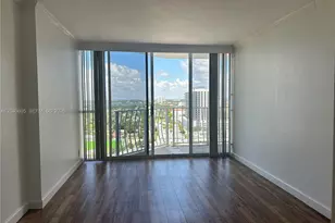 7601 E Treasure Dr, North Bay Village, FL 33141 - Photo 23